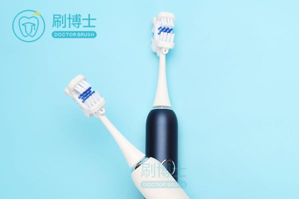 電動牙刷好還是普通牙刷對牙齒好？不同類型的牙刷使用方法