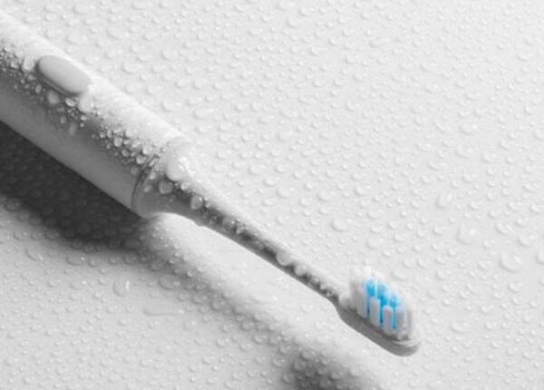 旋轉(zhuǎn)式電動(dòng)牙刷