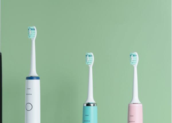 聲波牙刷沒有手動(dòng)刷牙干凈？震驚！原來真相是這個(gè)