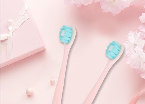 刷博士粉色柔軟手動牙刷 聲波電動牙刷比普通手動牙刷好嗎