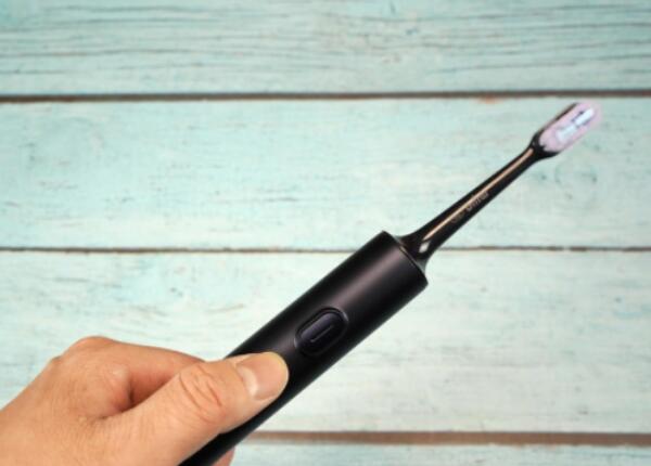 使用電動牙刷手抖怎么辦？解決刷牙手抖的幾大措施