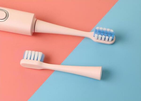 電動(dòng)牙刷如何替換刷頭通用？通用型刷頭替換方法解析