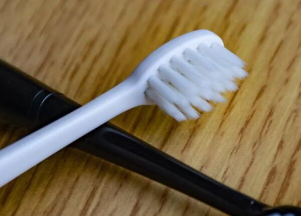 牙刷長的好還是寬的好用？探索牙刷的秘密